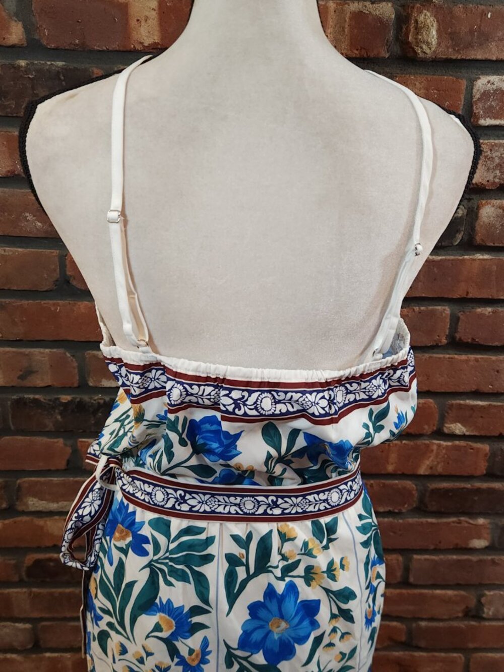 CUPSHE Bahama Honey Floral Mini Dress Resortwear Vacation Beach Women's M NWT - Picture 9 of 10